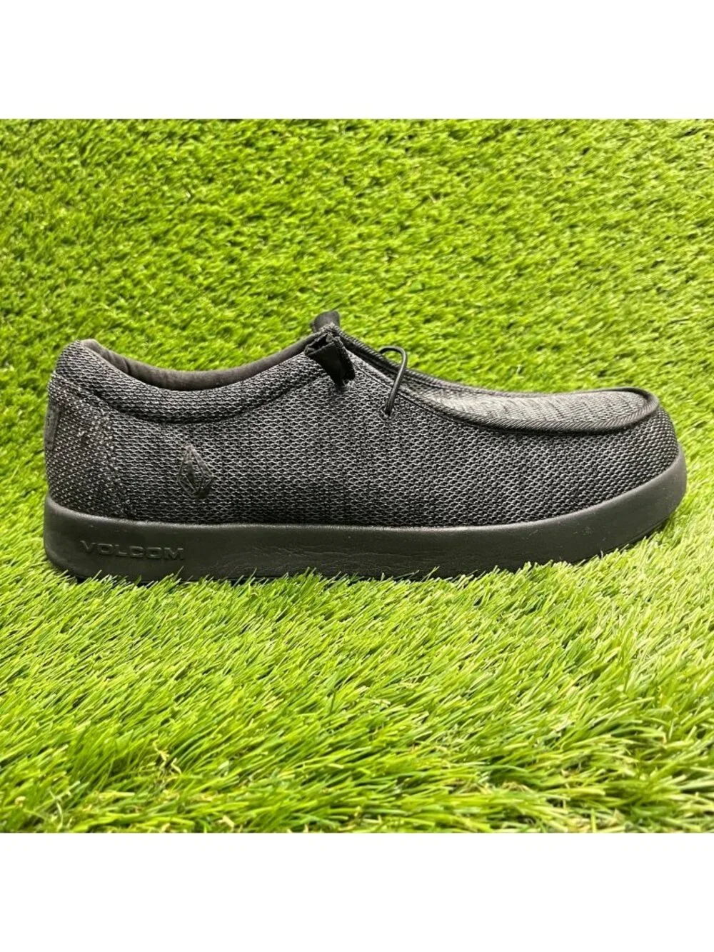 Volcom Chill SR Mens 12E Black Composite Toe Hazards Safety Slip-On Work Shoes